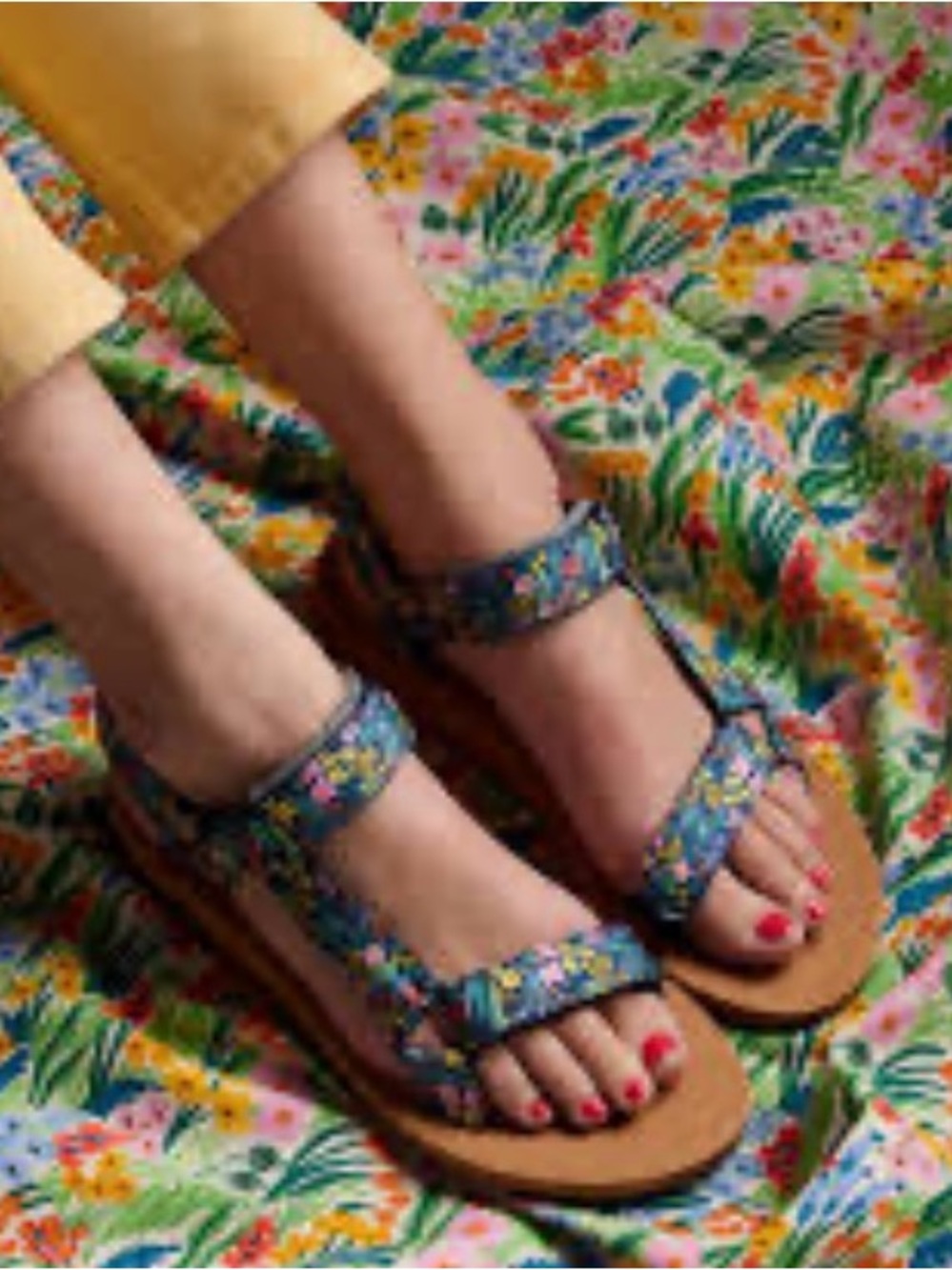 Keds Trio RPC Lea Navy Sandal with Box with Floral Pattern